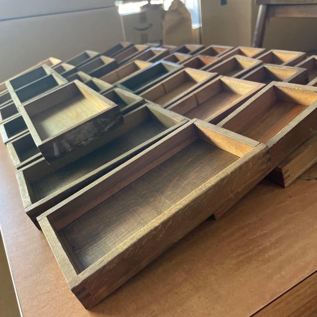 B40-5/活版印刷所で使われていた小箱（文選箱）3種40枚【古道具】