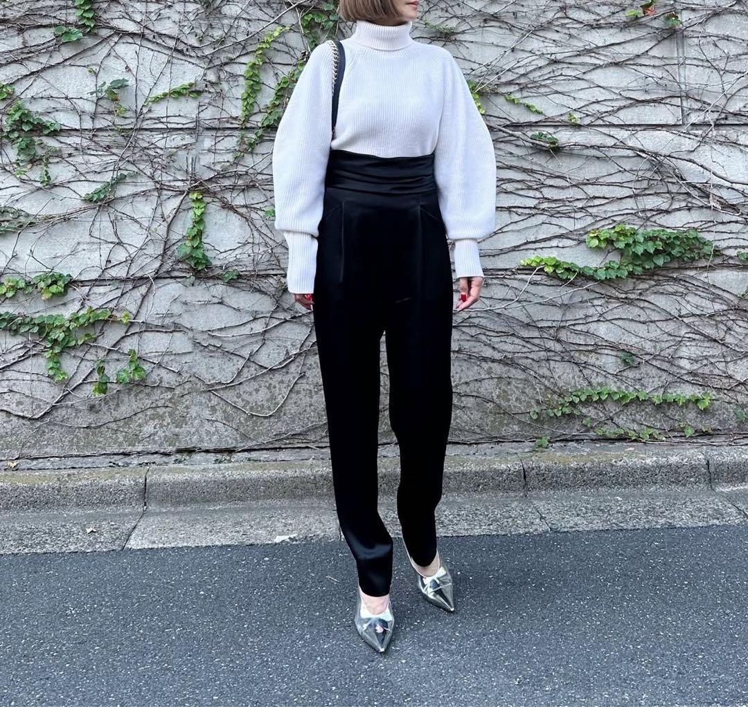 美品♡【Cygne】タートルニット コクーンスリーブ Rene クリーム 白