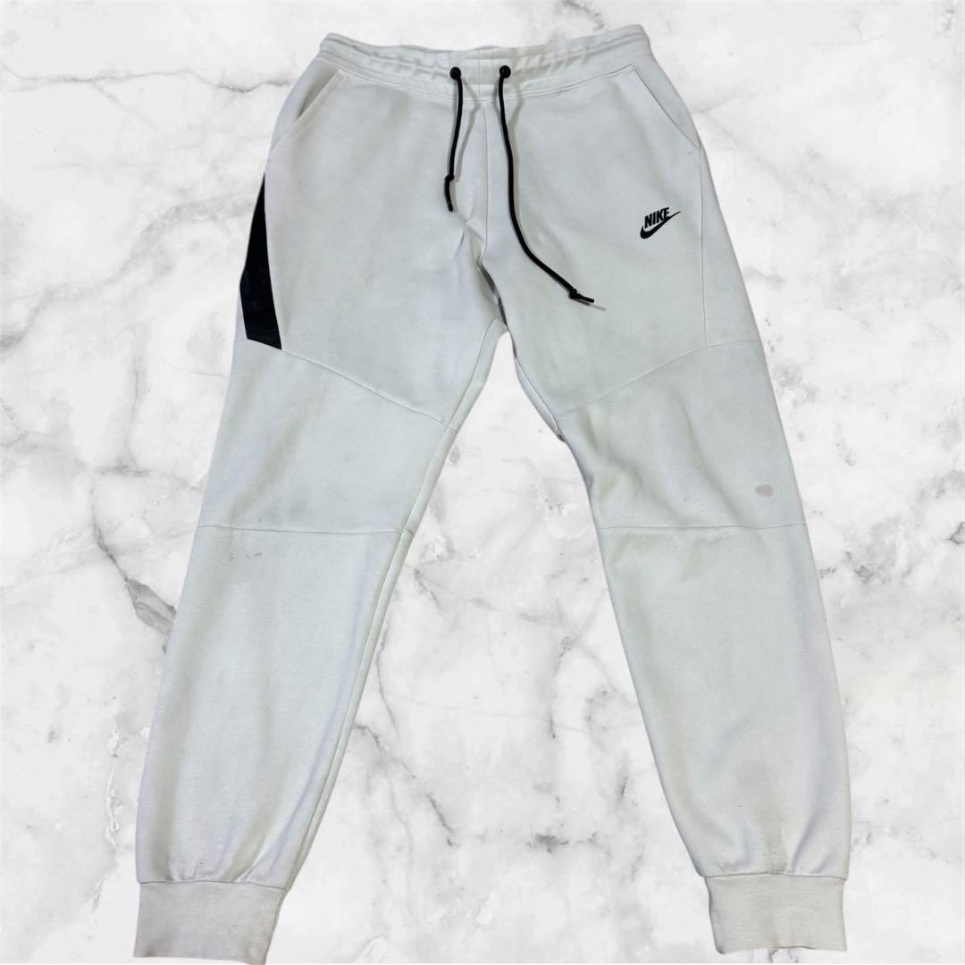 希少カラー　NIKE テックフリース　セットアップ白　ホワイト