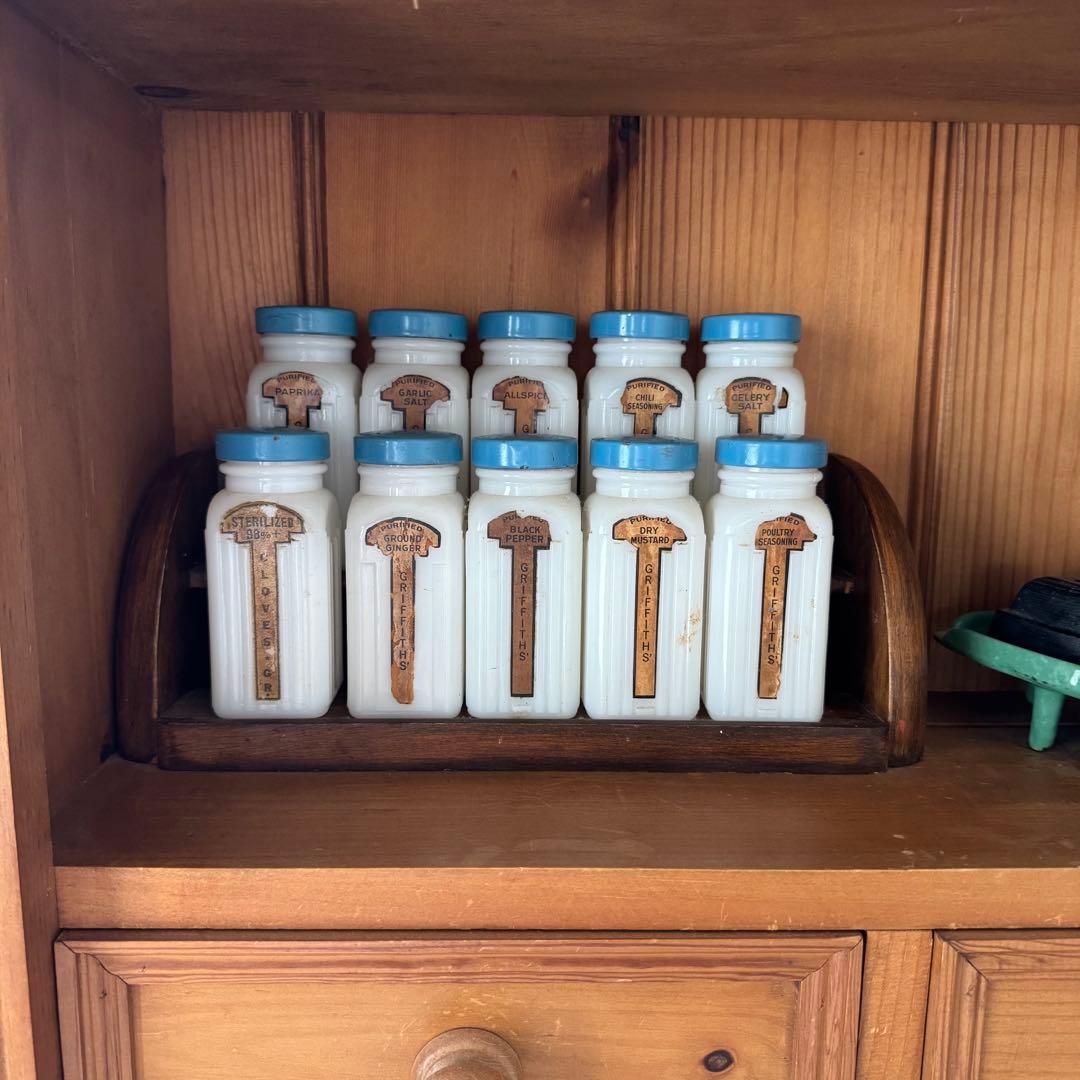 アンティーク　スパイスボトル