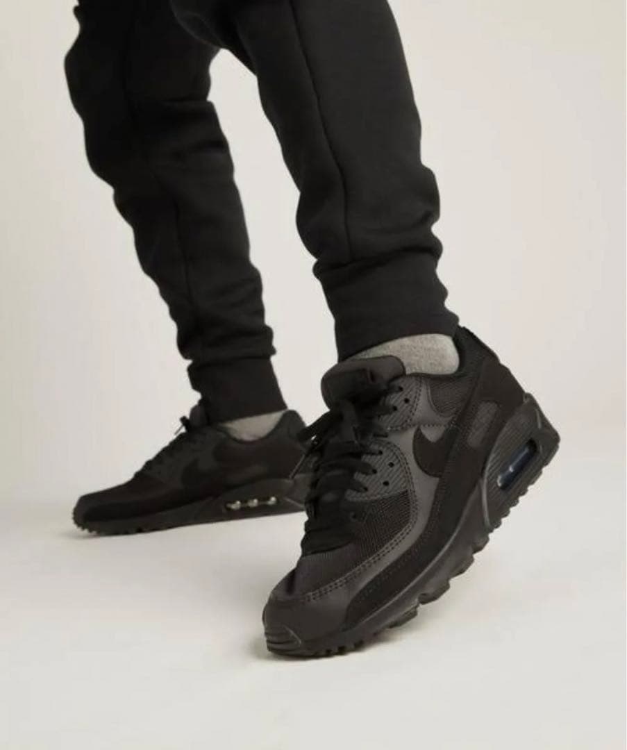 ナイキ　エアマックス90 トリプルブラック　26.5cn