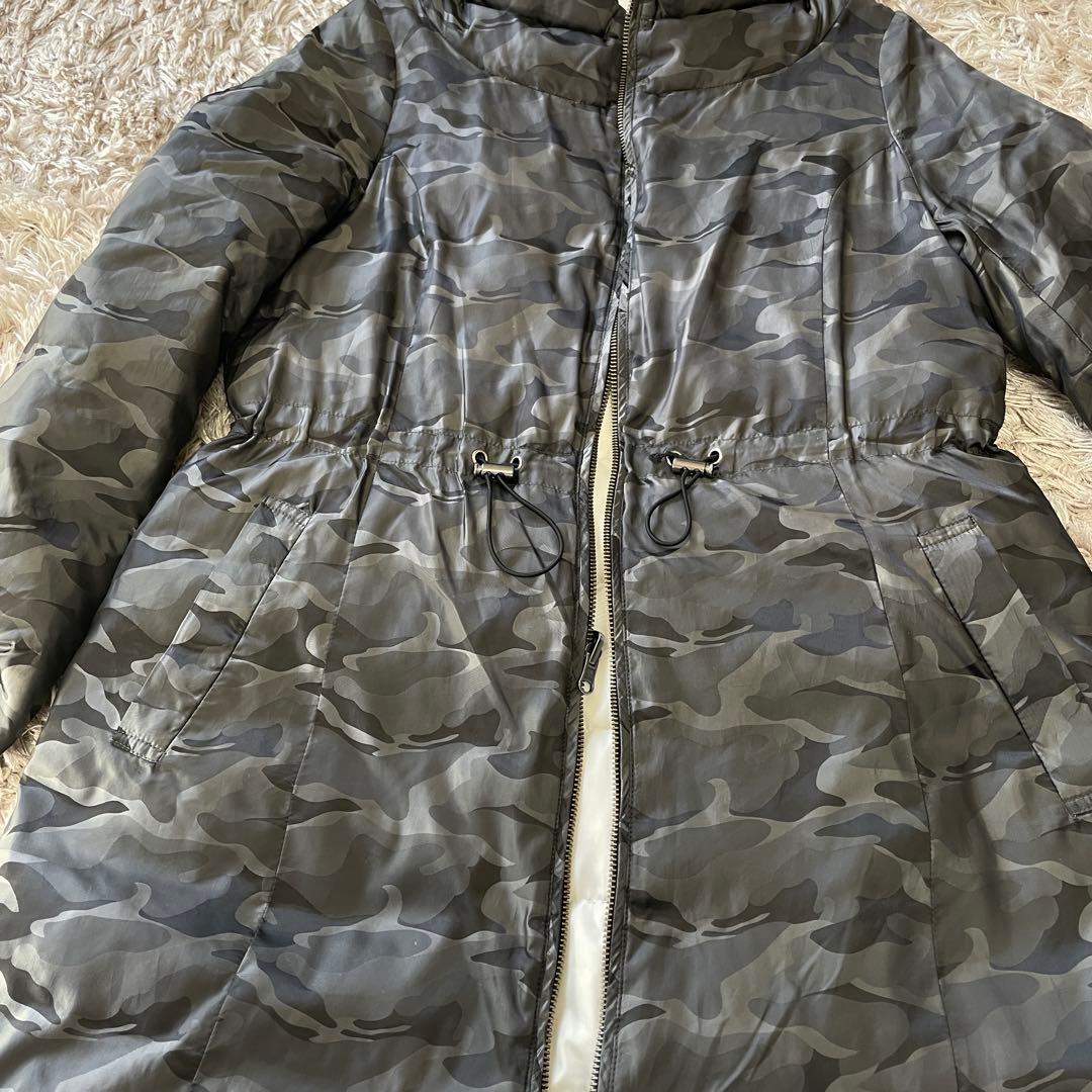 DAMA ダーマコレクション　リバーシブル ダウンコート　カモフラ　迷彩柄　白M