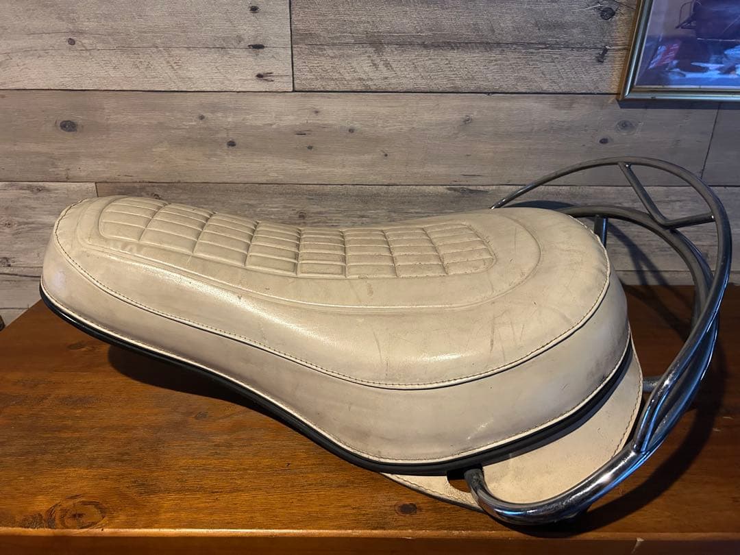 ハーレー　バディシート