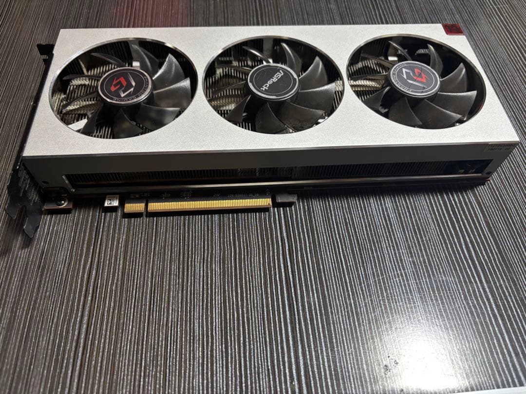 た*P様 RADEON Ⅶ 16gb ASRock