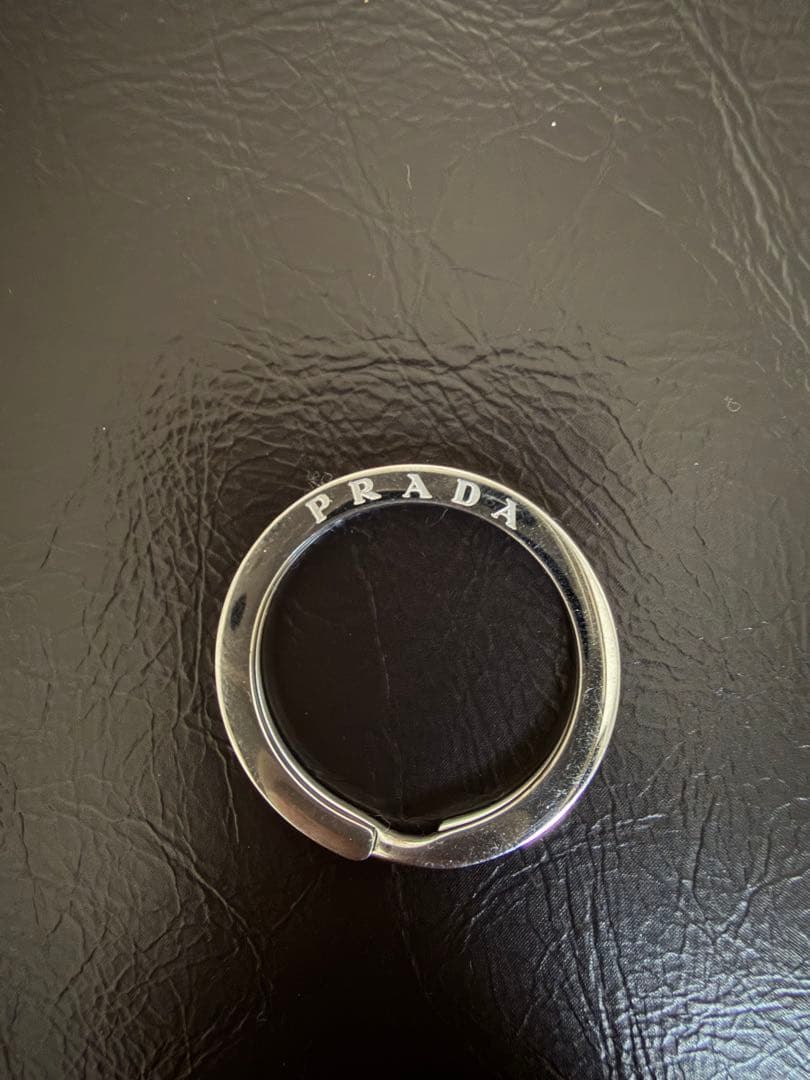 PRADA レザー キーホルダー レッド