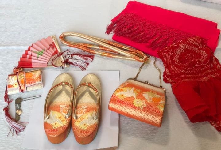 【7才着物/美品】七五三着物フルセット　ロイヤルブルー　※着画写真右側