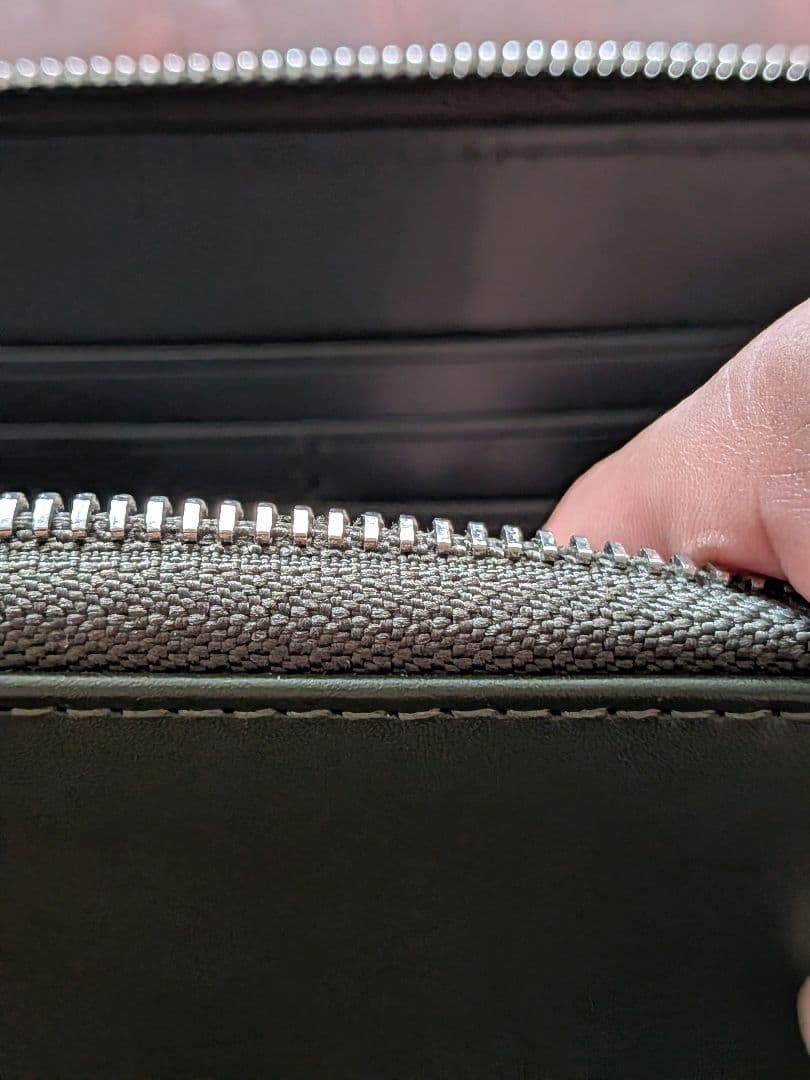 DIESEL ディーゼル　ラウンドファスナー長財布 X09009-PR227深緑