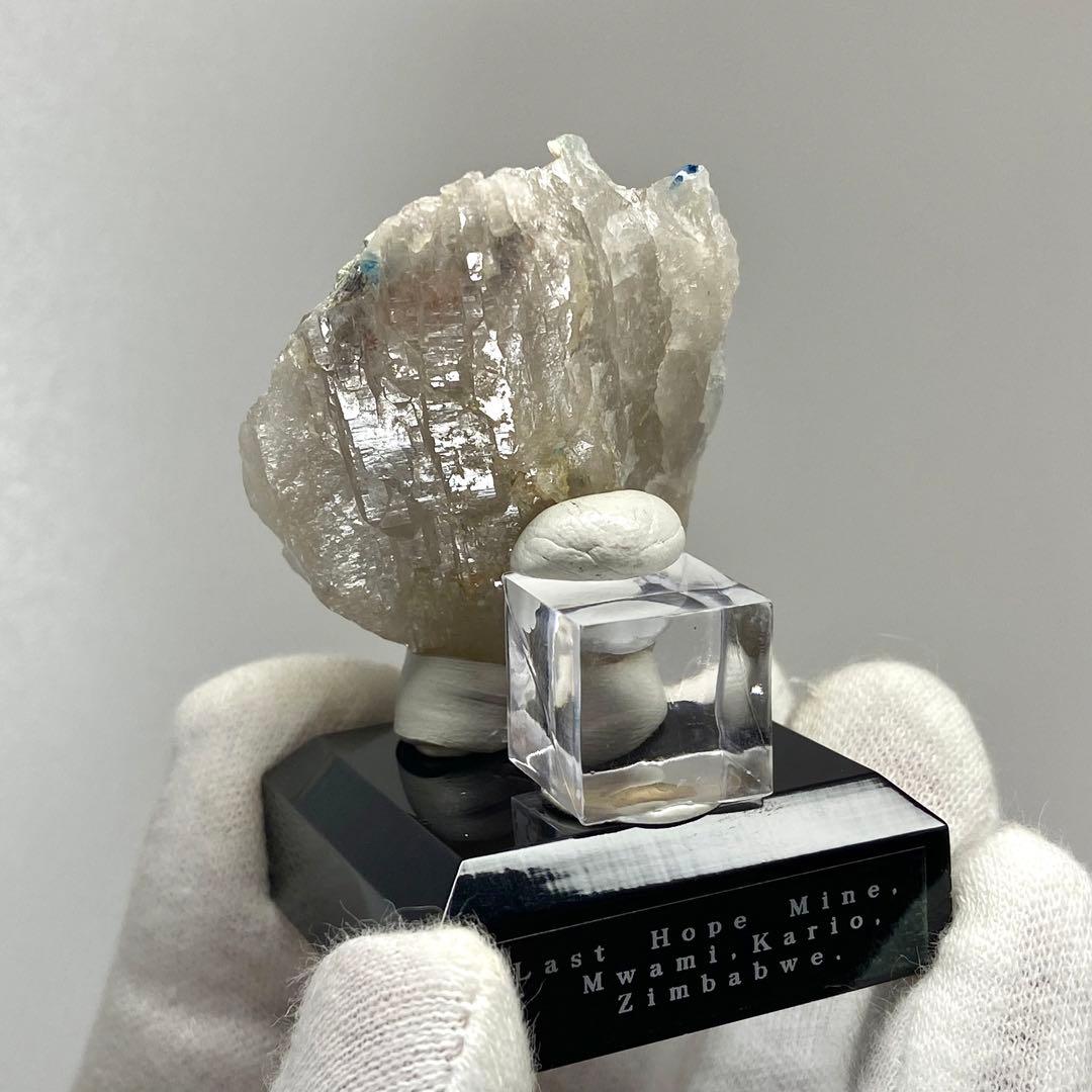 ユークレース　マイカ　ジンバブエ産　鉱物標本　原石鉱石　天然石　ストーン