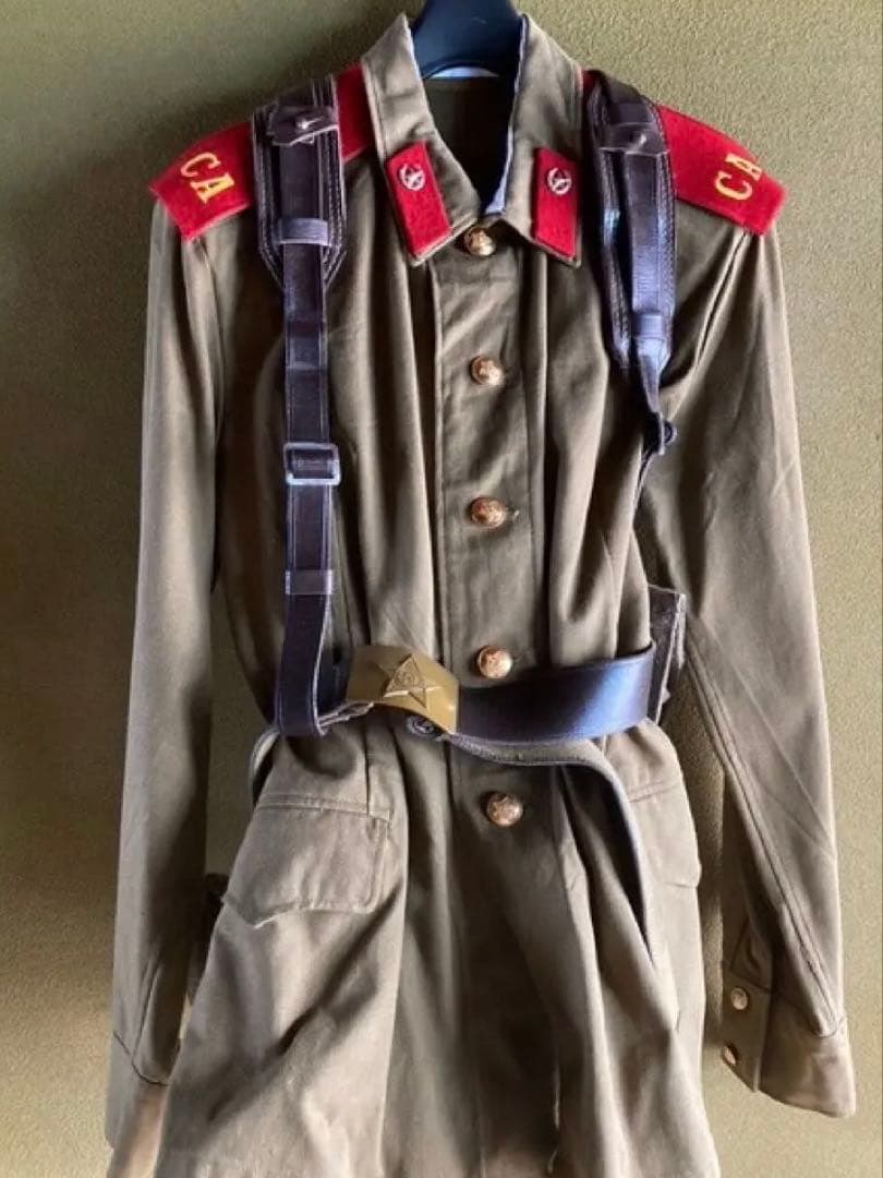 ソ連陸軍Ｍ６９制服上下　ベルト＆ポーチ2個付き
