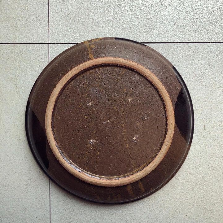 【食器】黒地にお花の大皿 陶器 プレート 和風 食事