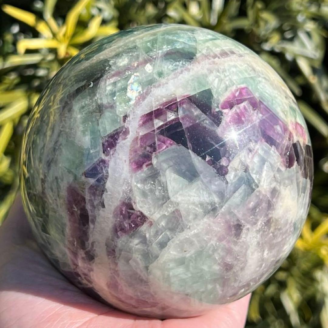 ✨魅惑の色彩✨神秘的な美麗スフィア✨マルチカラーフローライト 丸玉 天然石 原石