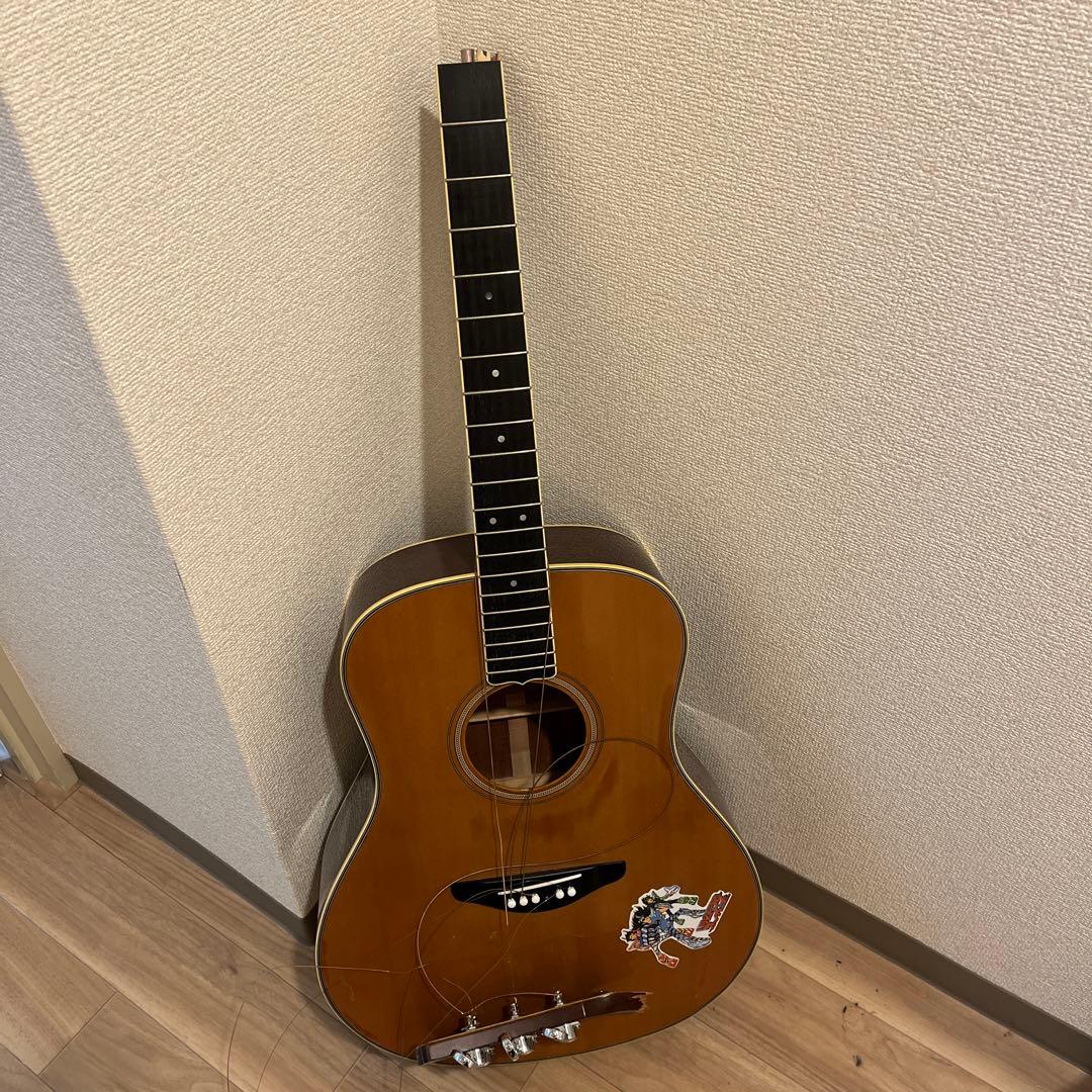 ロックスターが壊したアコースティックギター