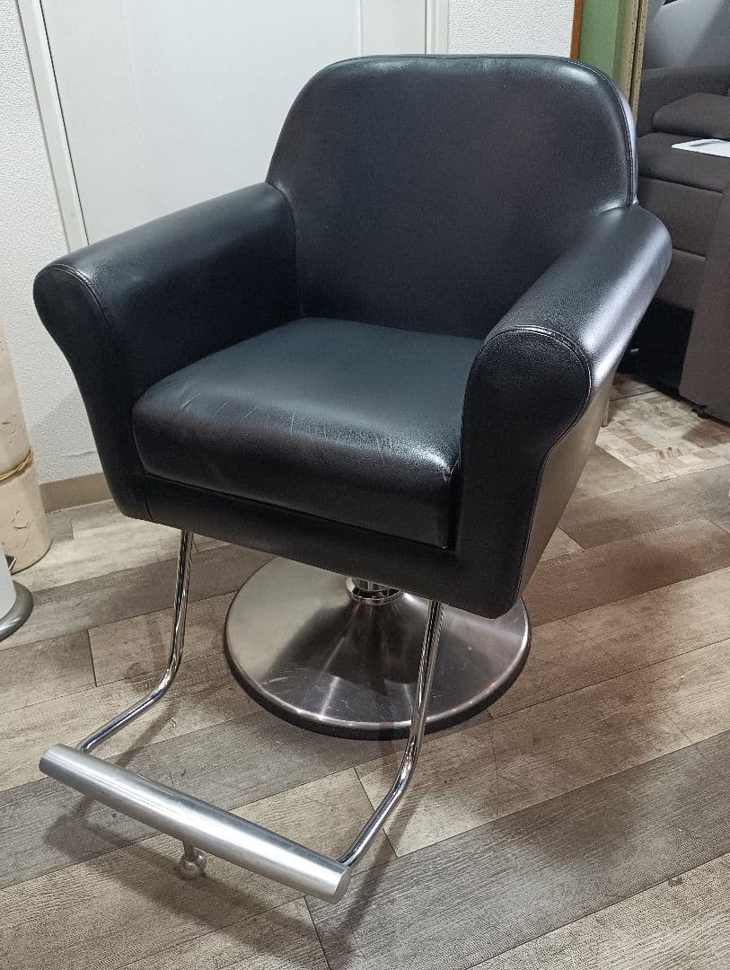 タカラベルモントスタイリングチェア②