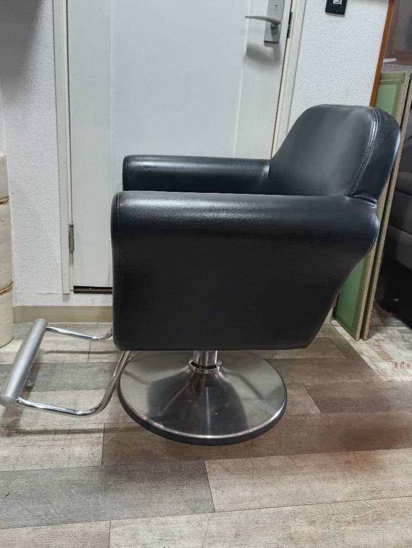 タカラベルモントスタイリングチェア②