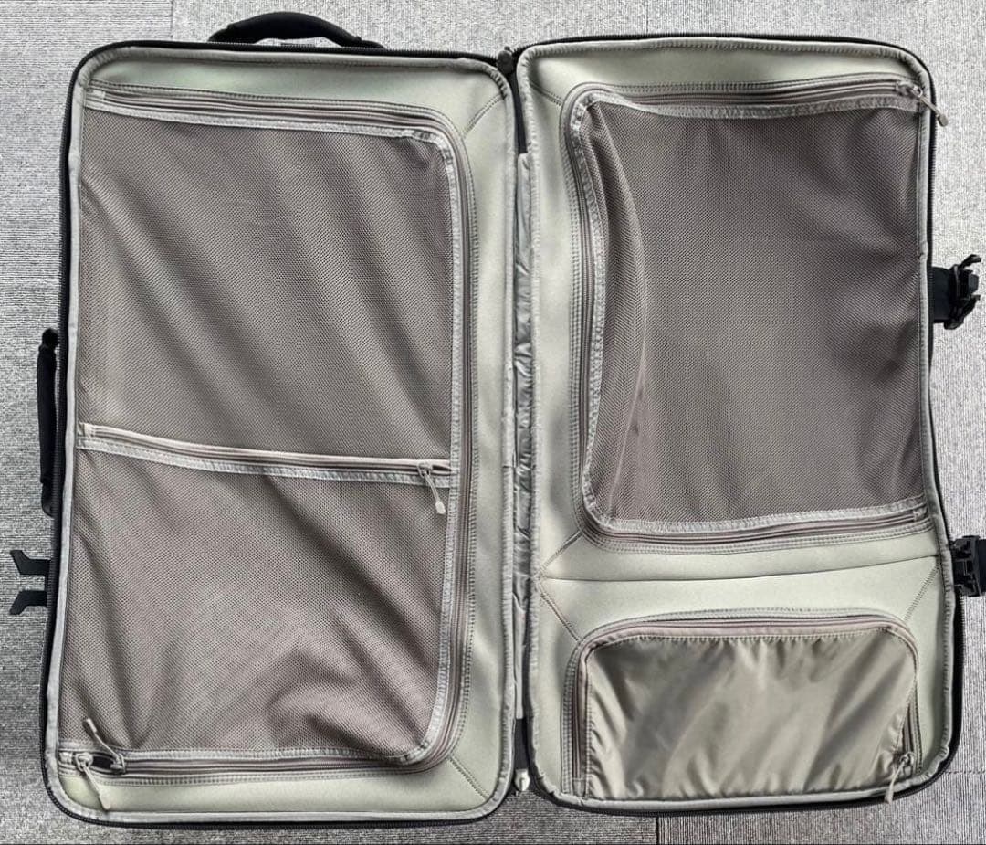 ★美品★Nike 大型キャリー黒