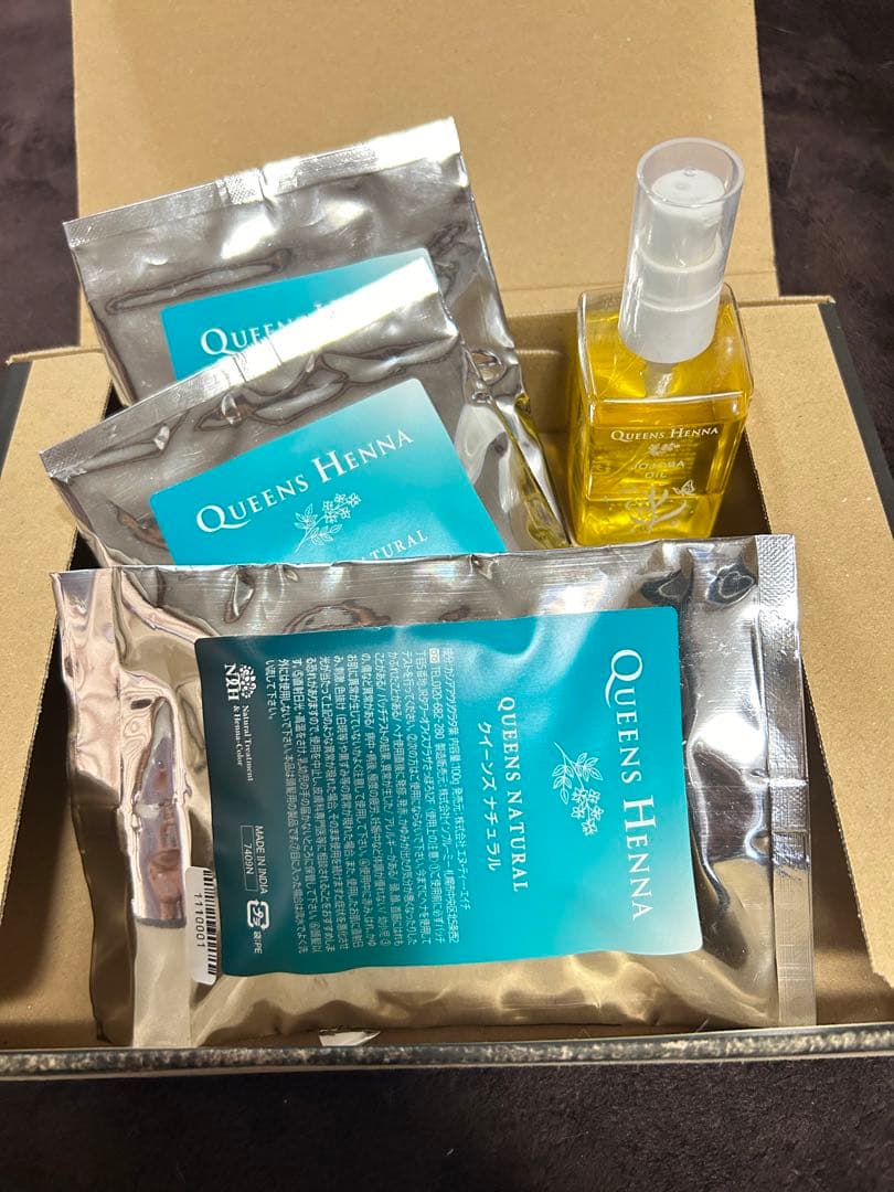 クイーンズヘナ パウダー3袋とホホバオイル