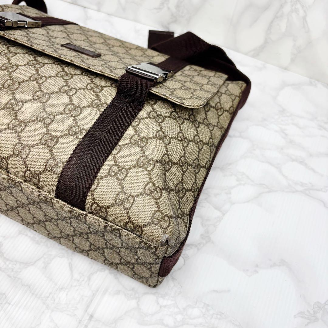 061 極美品 GUCCI メッセンジャーバッグ ショルダーバッグ PVC x6