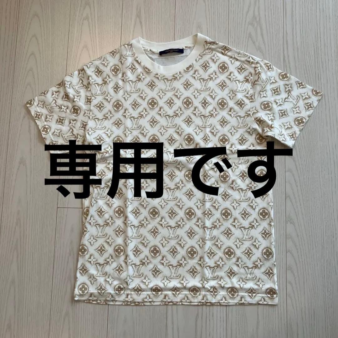 にぎりん　Louis Vuitton ロゴパターン Tシャツ