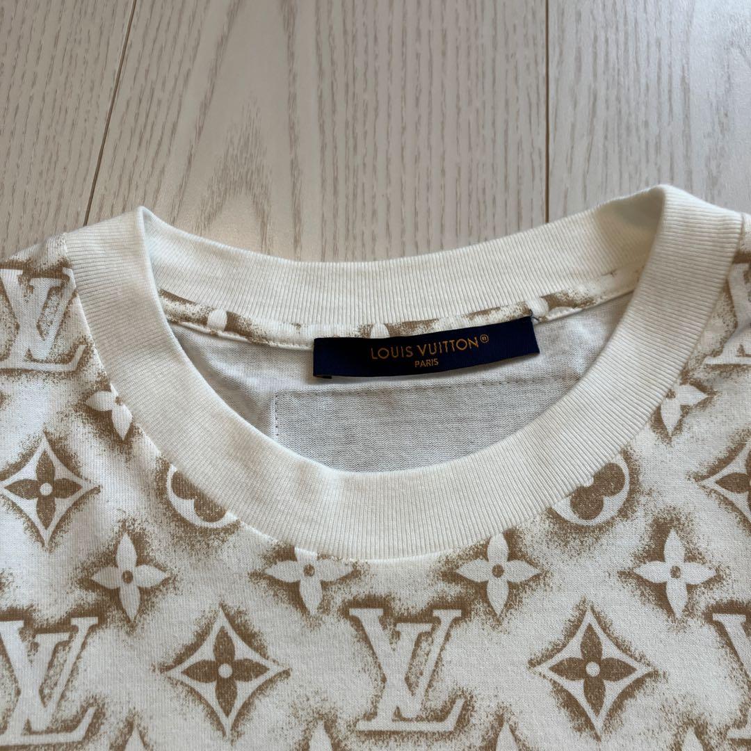 にぎりん　Louis Vuitton ロゴパターン Tシャツ