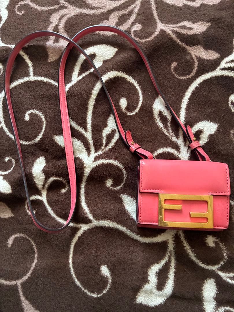 FENDI 3つ折り財布