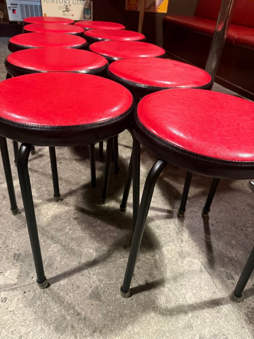 赤い合成皮革スツール 25脚セット
