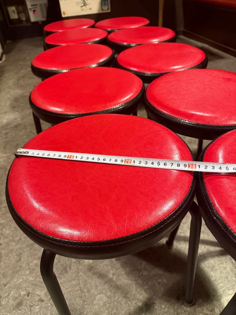 赤い合成皮革スツール 25脚セット