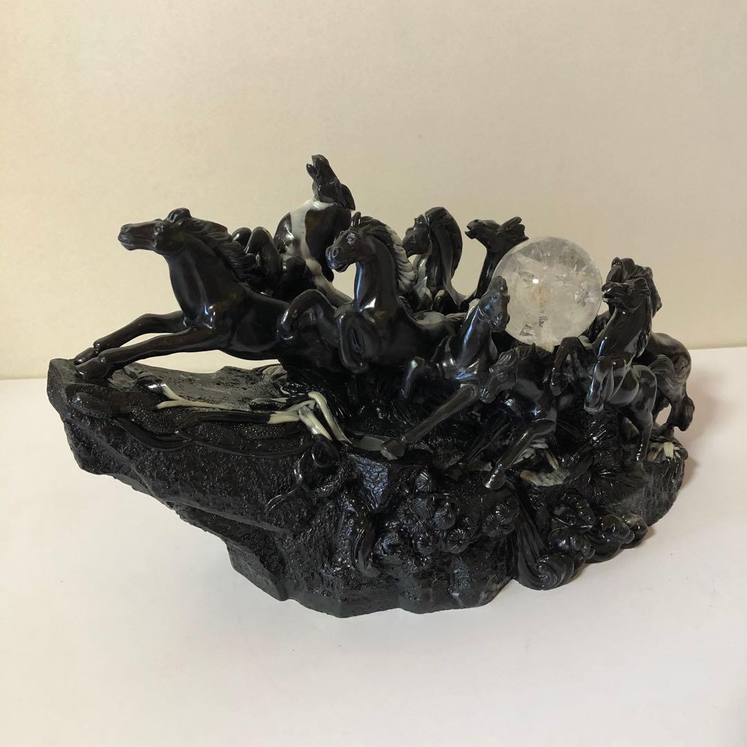 うまくいく　置物　馬　黒　C 2026 新年　午年