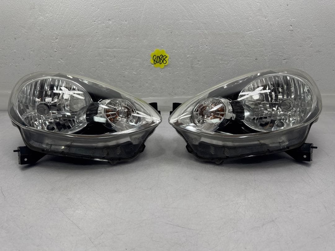 美品/破損無　マーチ　K13　後期型　ハロゲン　ヘッドライト　左右