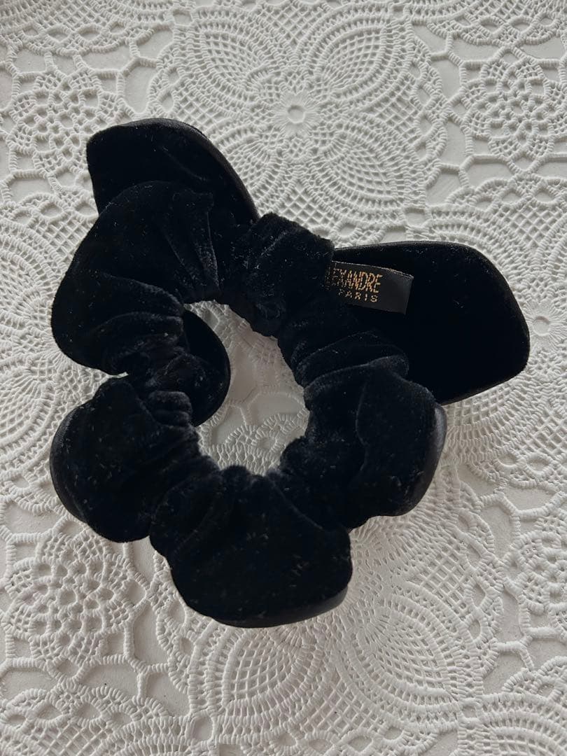 新品同様 アレクサンドルドゥパリ リボンベルベット シュシュ ブラック