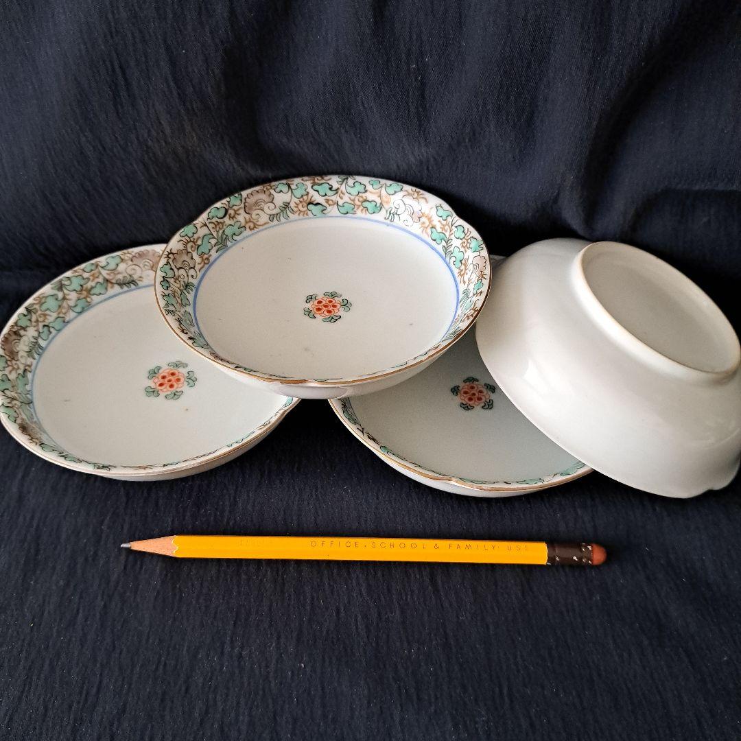 「モダンな花唐草の伊万里！」明治伊万里皿 (直径12cm)4客セット 骨董アンテ