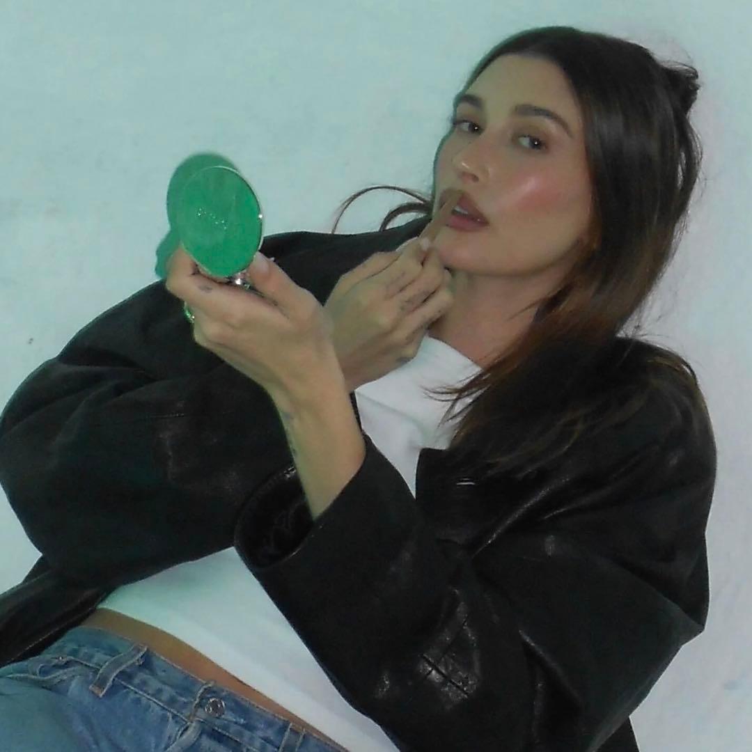 RHODEヘイリー リップ シェープ ミラー セット