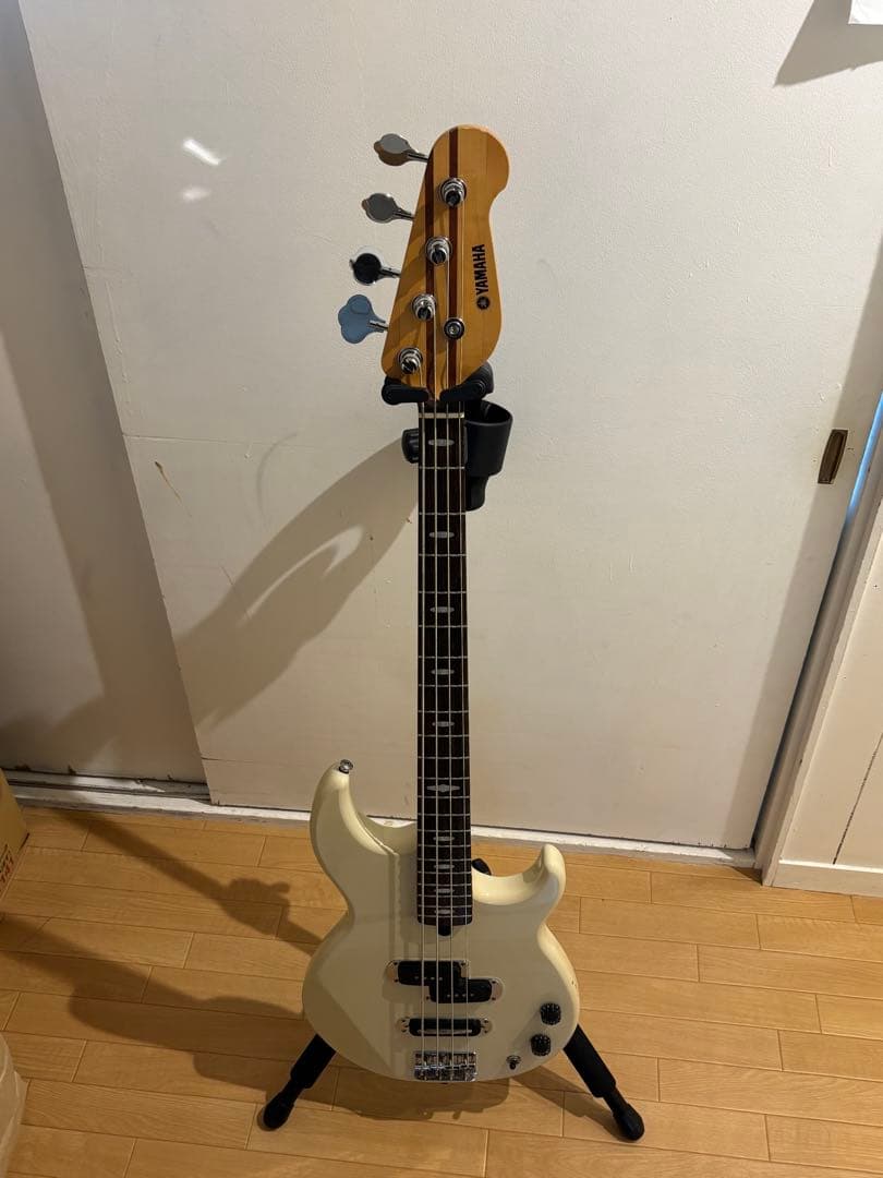 YAMAHA BB424 エレキベース 純正ソフトケース付き