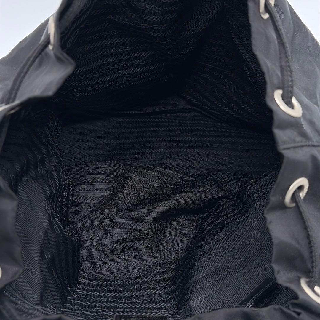 PRADA プラダ ナイロン リュックサック バックパック 三角プレート