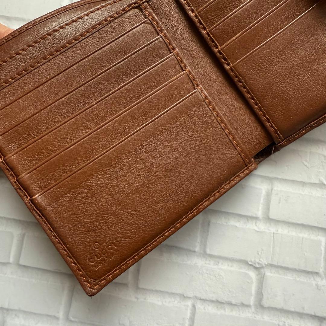 【GUCCI】GGマーク・キャンバス生地二つ折り財布