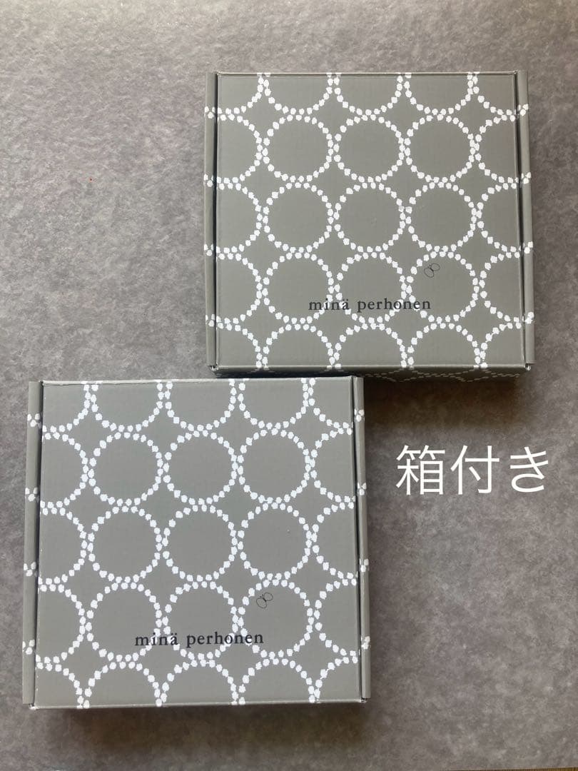 おもち　ミナペルホネン4枚