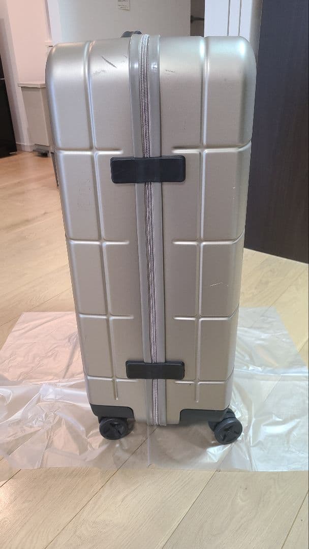 [サムソナイト] スーツケース タイリウム スピナー69 アイボリーゴールド