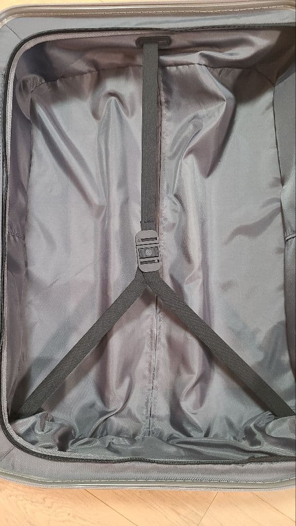 [サムソナイト] スーツケース タイリウム スピナー69 アイボリーゴールド