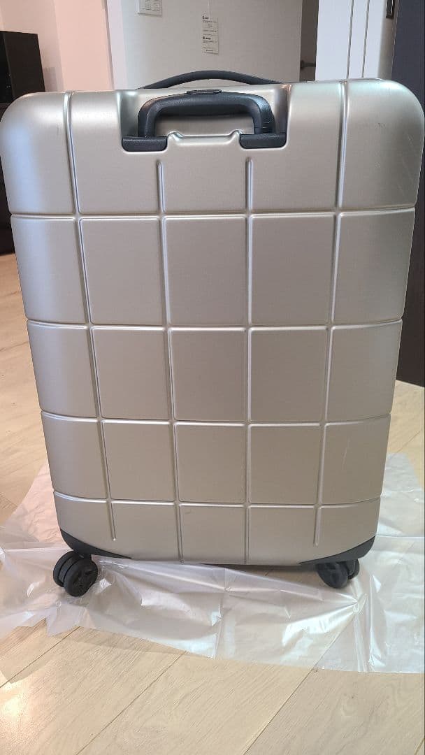 [サムソナイト] スーツケース タイリウム スピナー69 アイボリーゴールド