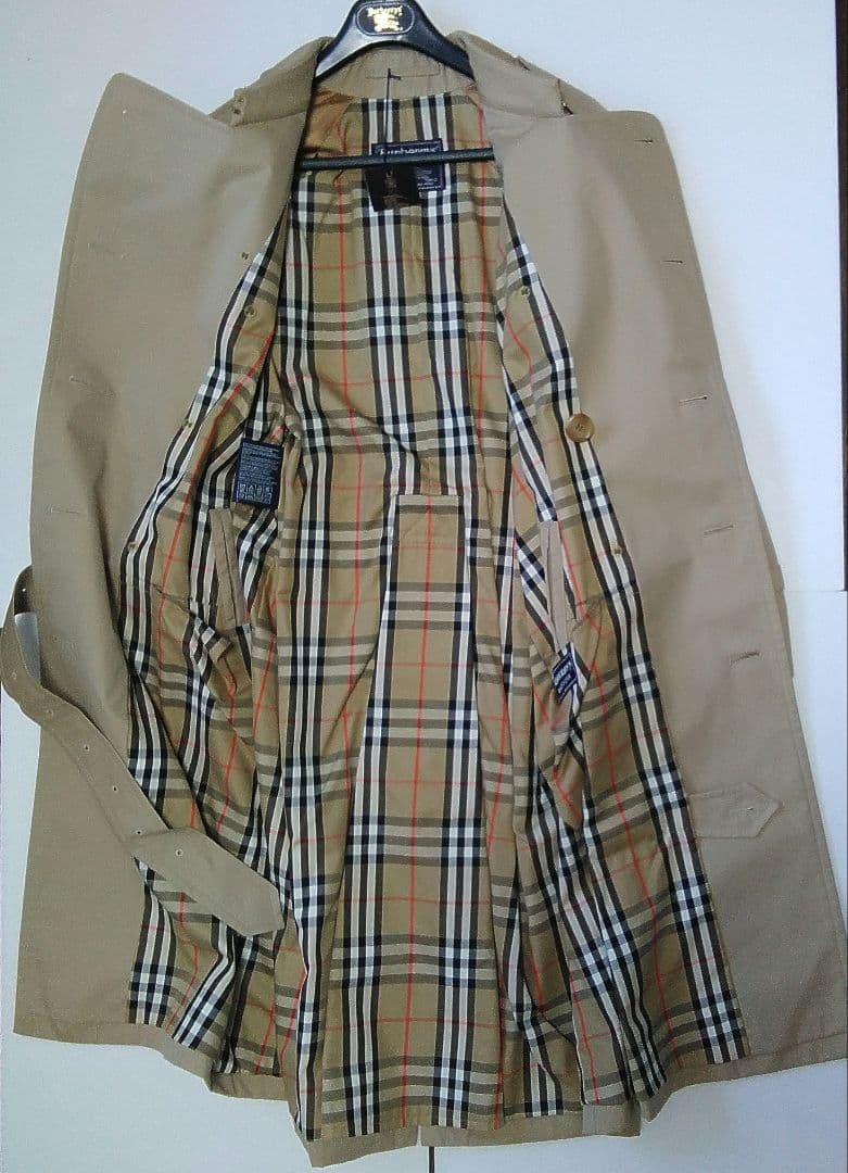【新品】バーバリー「トレンチコート」メンズ(ダブル) M 英国で購入