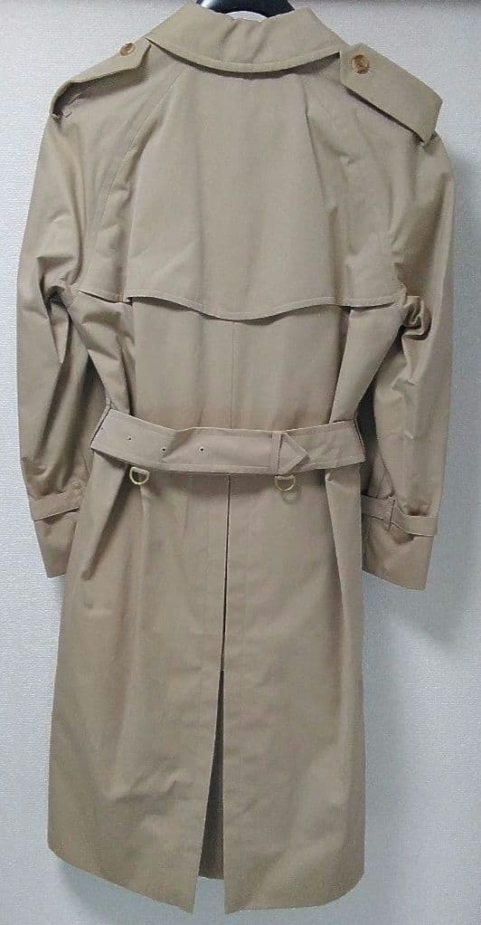 【新品】バーバリー「トレンチコート」メンズ(ダブル) M 英国で購入