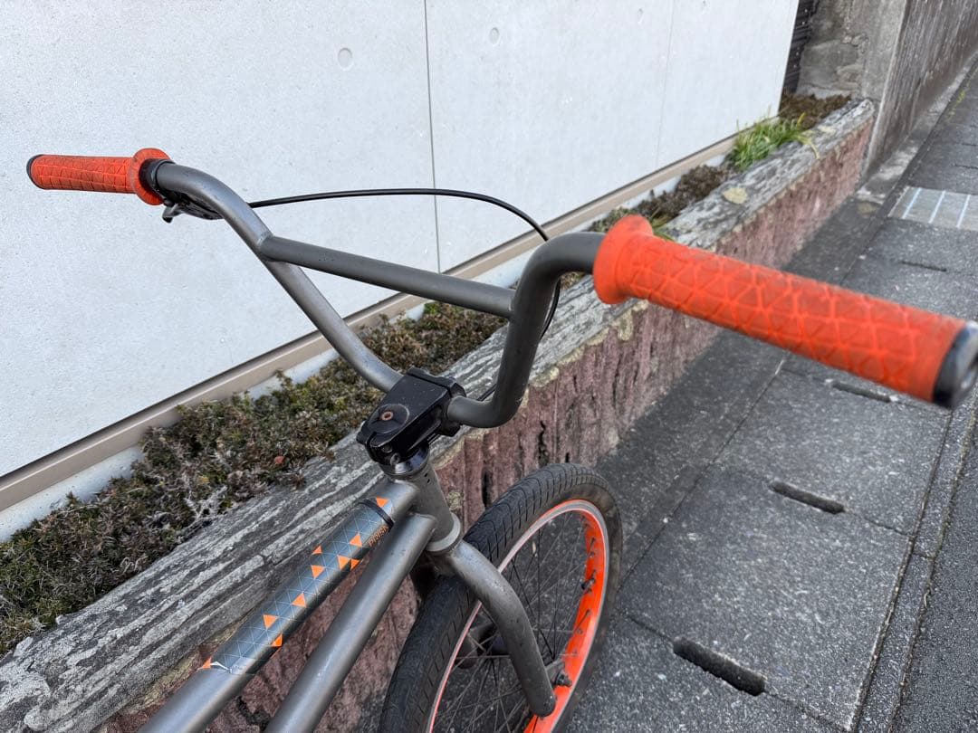 値下げ! ORANGE BMX 自転車 トリック ペグ付き