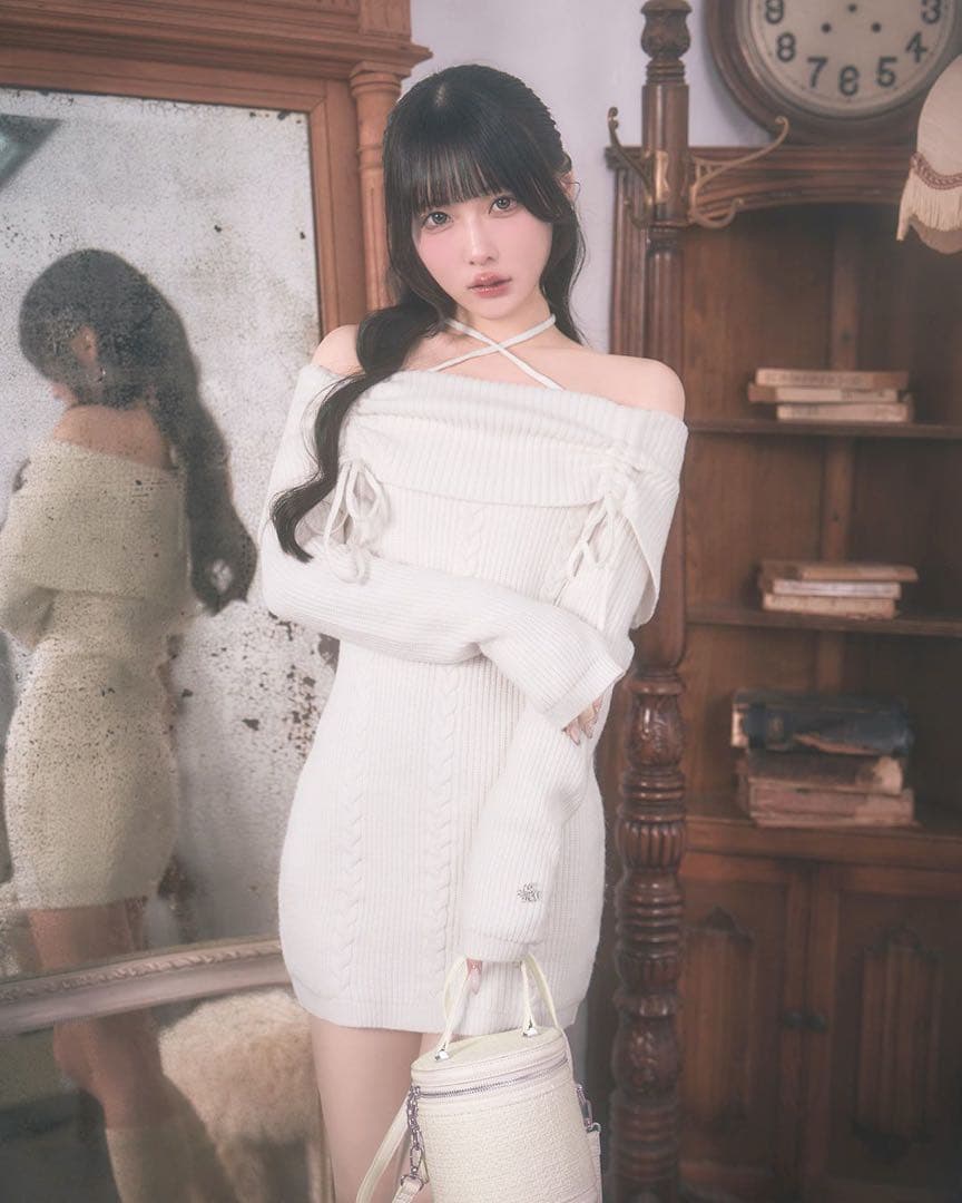 ミシェルマカロン　ギャザーオフショルニットワンピース