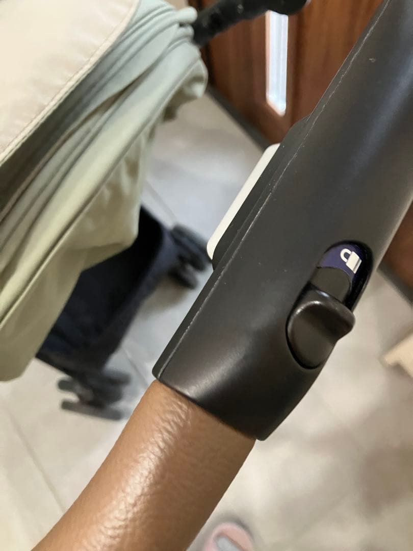 専用ページApricaベビーカーラクーナクッションフリープラススモーキーグリーン