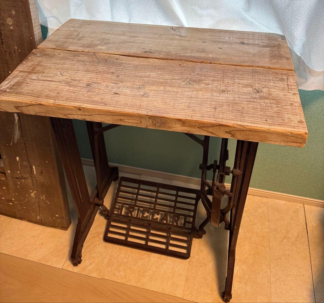 RICCAR ヴィンテージ木製テーブル　ミシン台　アンティーク