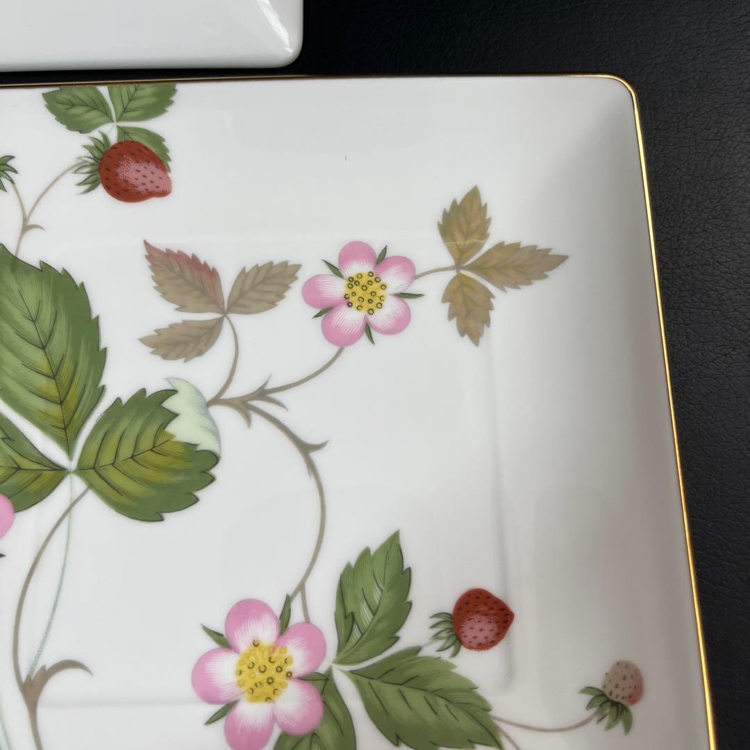 ［新品］ワイルドストロベリー　スクエアトレイ2枚セット