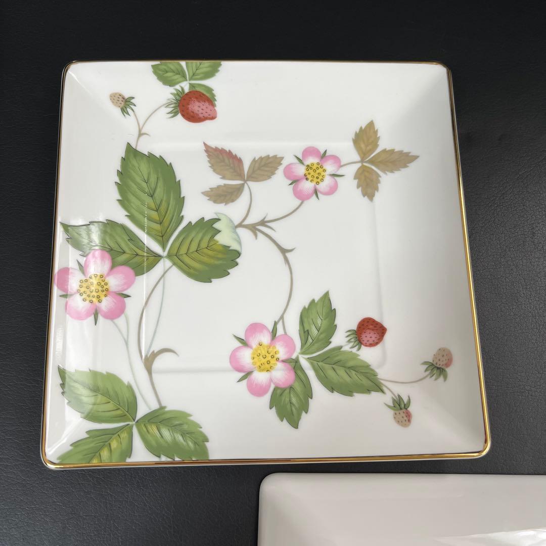 ［新品］ワイルドストロベリー　スクエアトレイ2枚セット