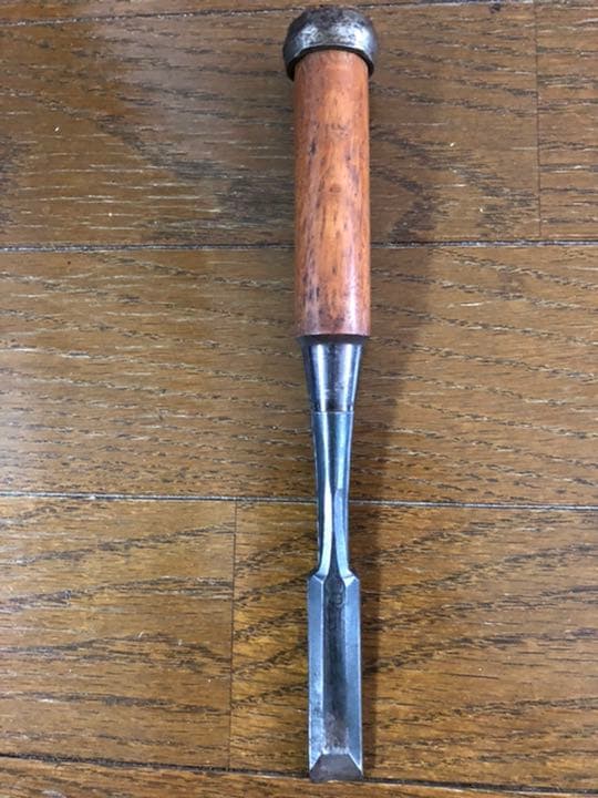 鑿　ノミ　童心