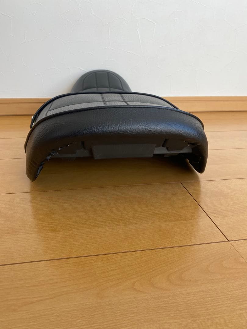 【新品未使用】PMC/Z2タイプ/スタイリッシュシート /ゼファー750用