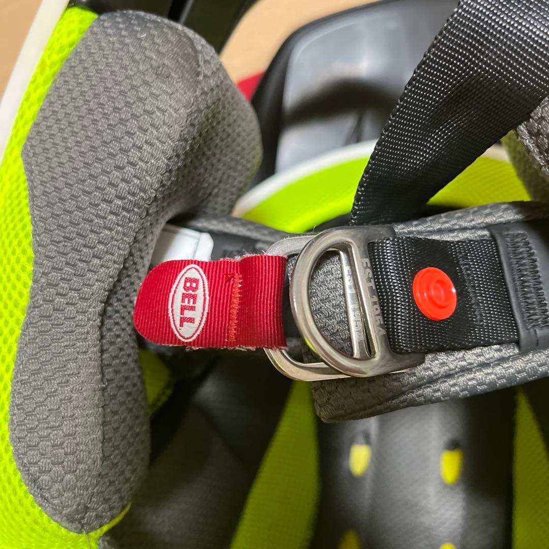 BELL MX-9 MIPS Showtime ベル