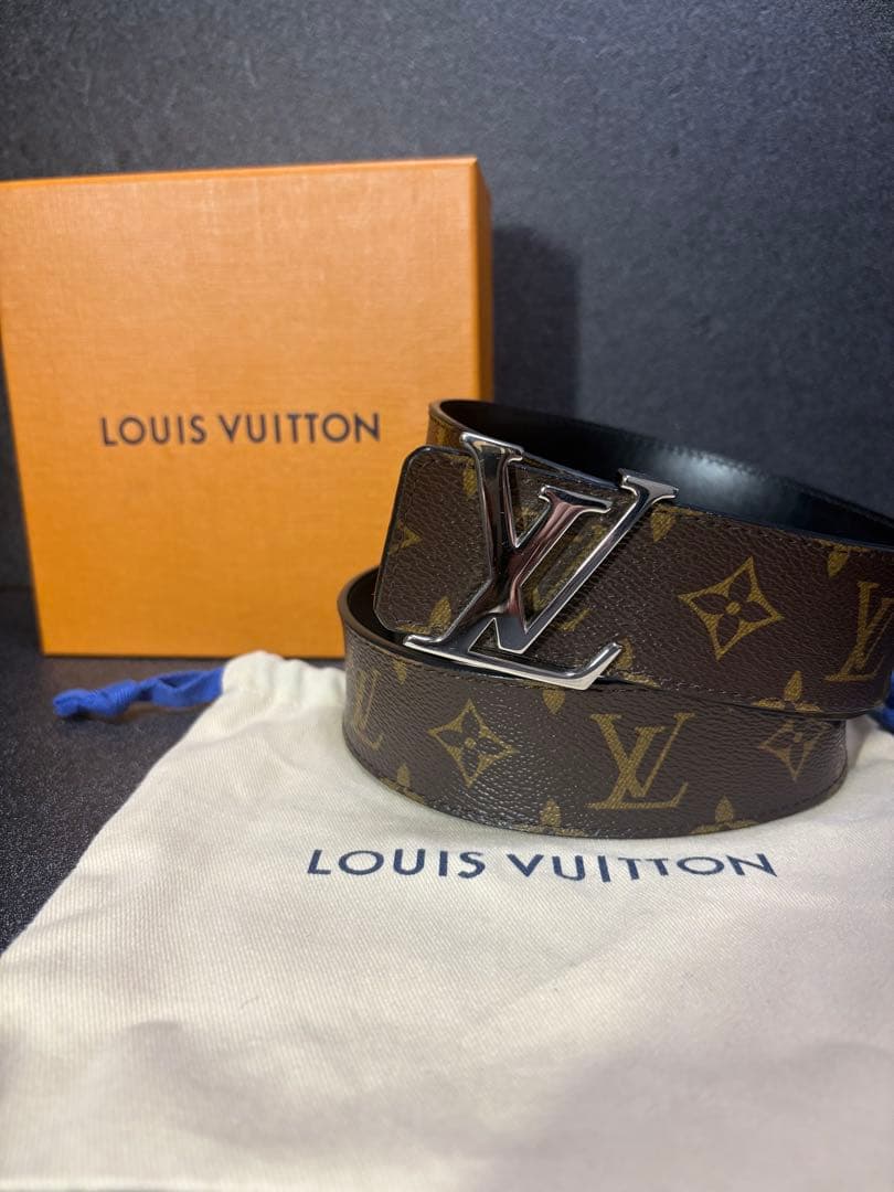 美品 LOUISVUITTONベルト モノグラム LV イニシャル サンチュール